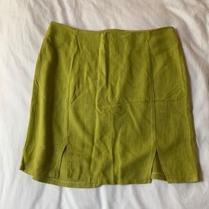NEW women’s mini skirt